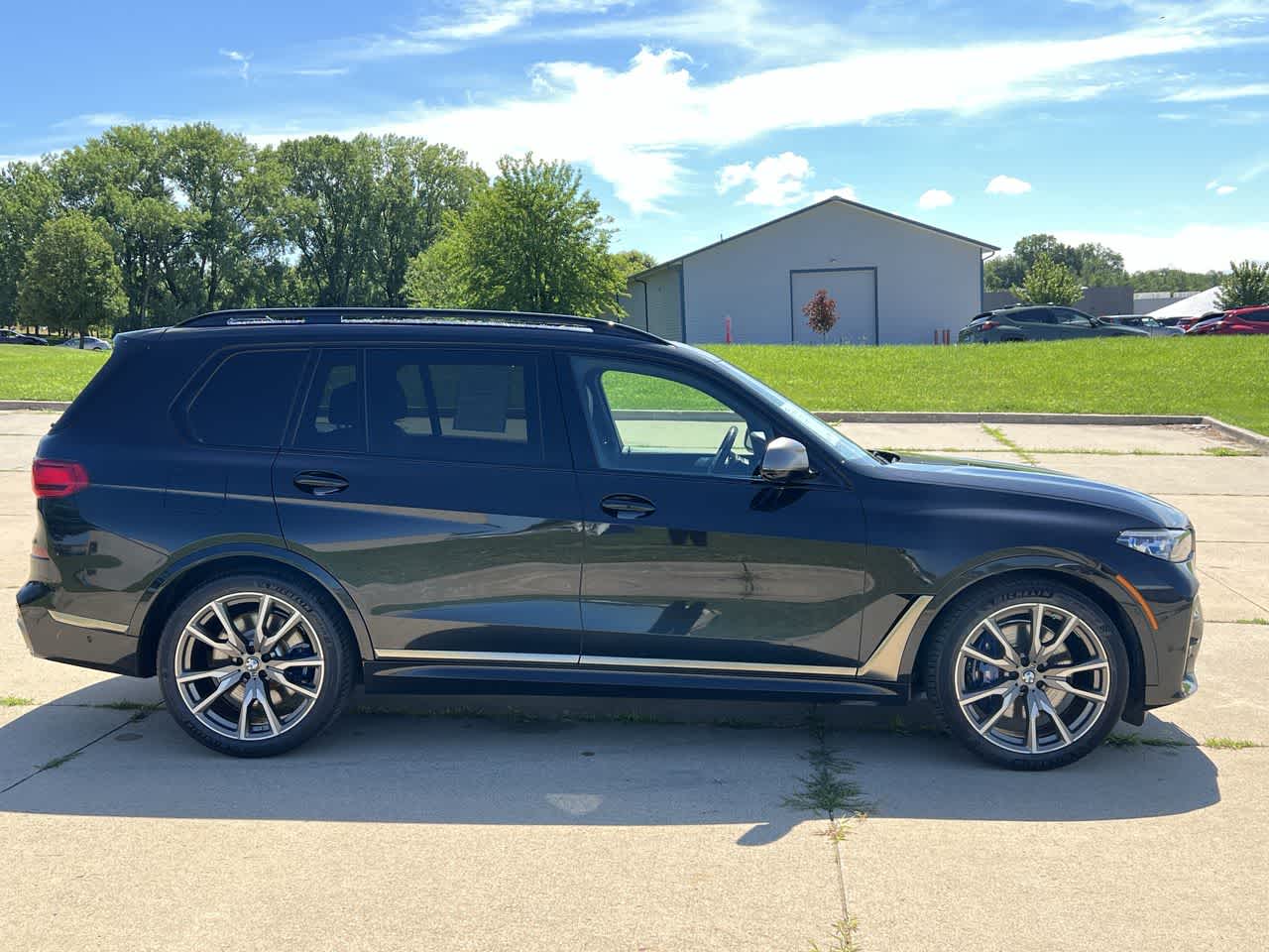 2022 BMW X7 M50i 7