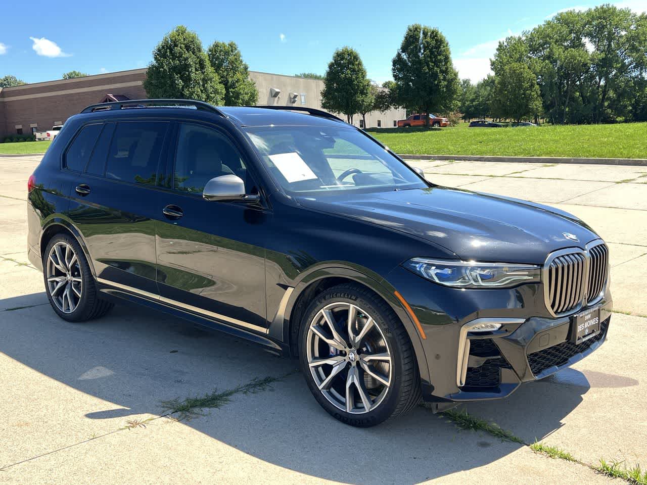 2022 BMW X7 M50i 8