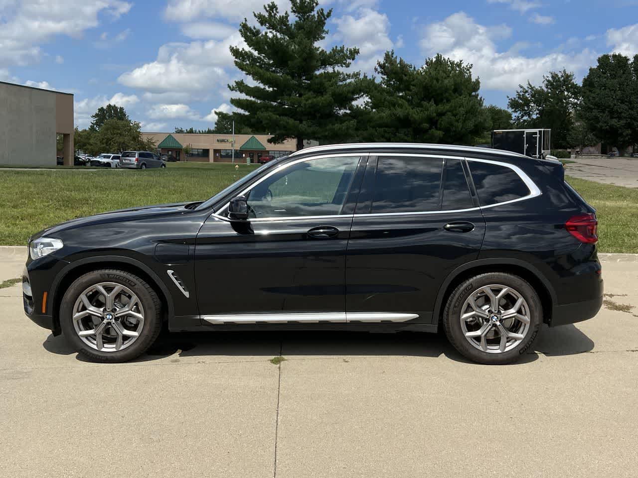 2021 BMW X3 xDrive30e 3