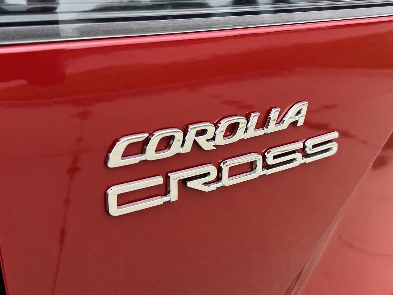 2023 Toyota Corolla Cross XLE 10