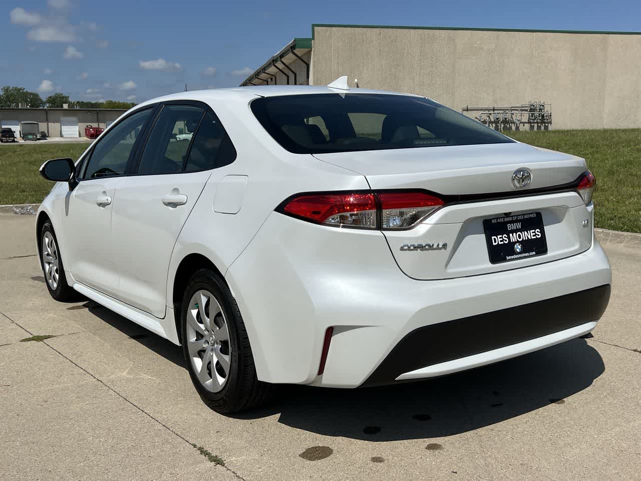 2022 Toyota Corolla LE 4