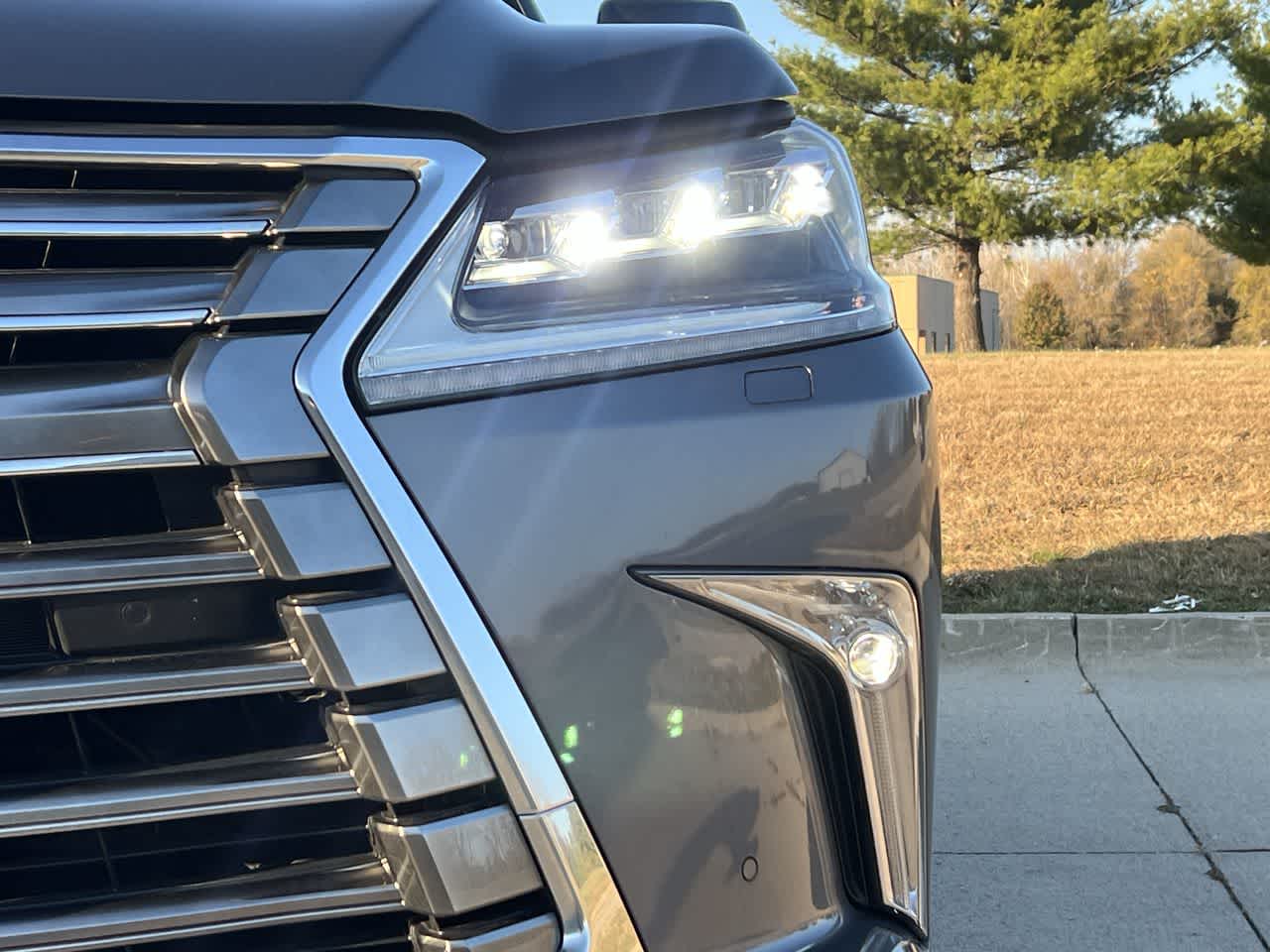 2017 Lexus LX LX 570 10