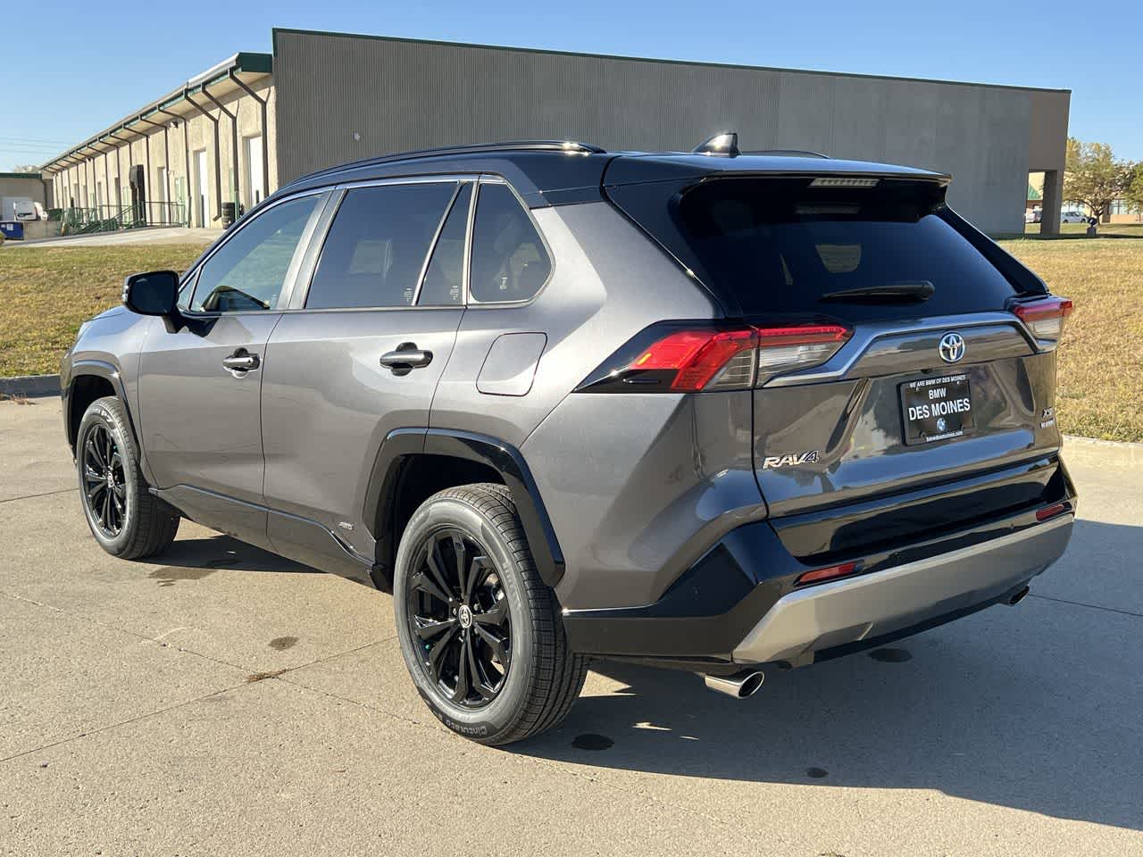 2023 Toyota RAV4 Hybrid XSE 4