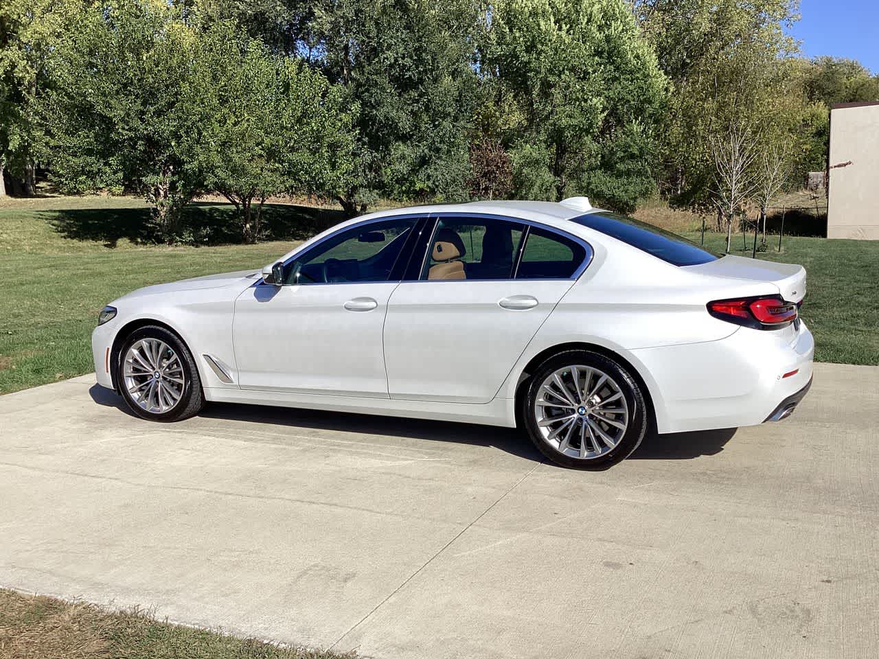 2023 BMW 5 Series 530i xDrive 11