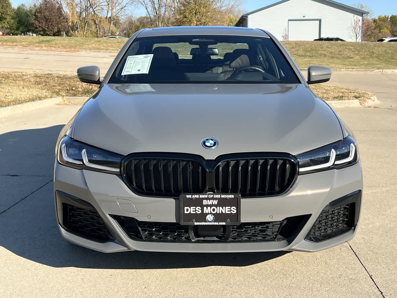 2022 BMW 5 Series 530e xDrive 9