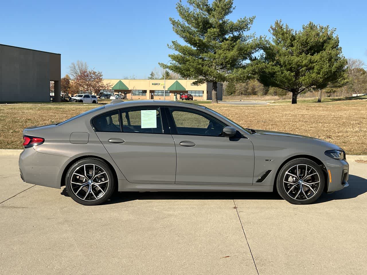 2022 BMW 5 Series 530e xDrive 7