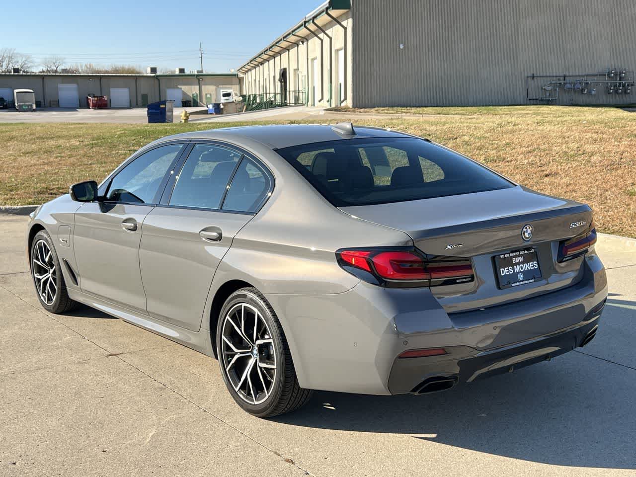 2022 BMW 5 Series 530e xDrive 4