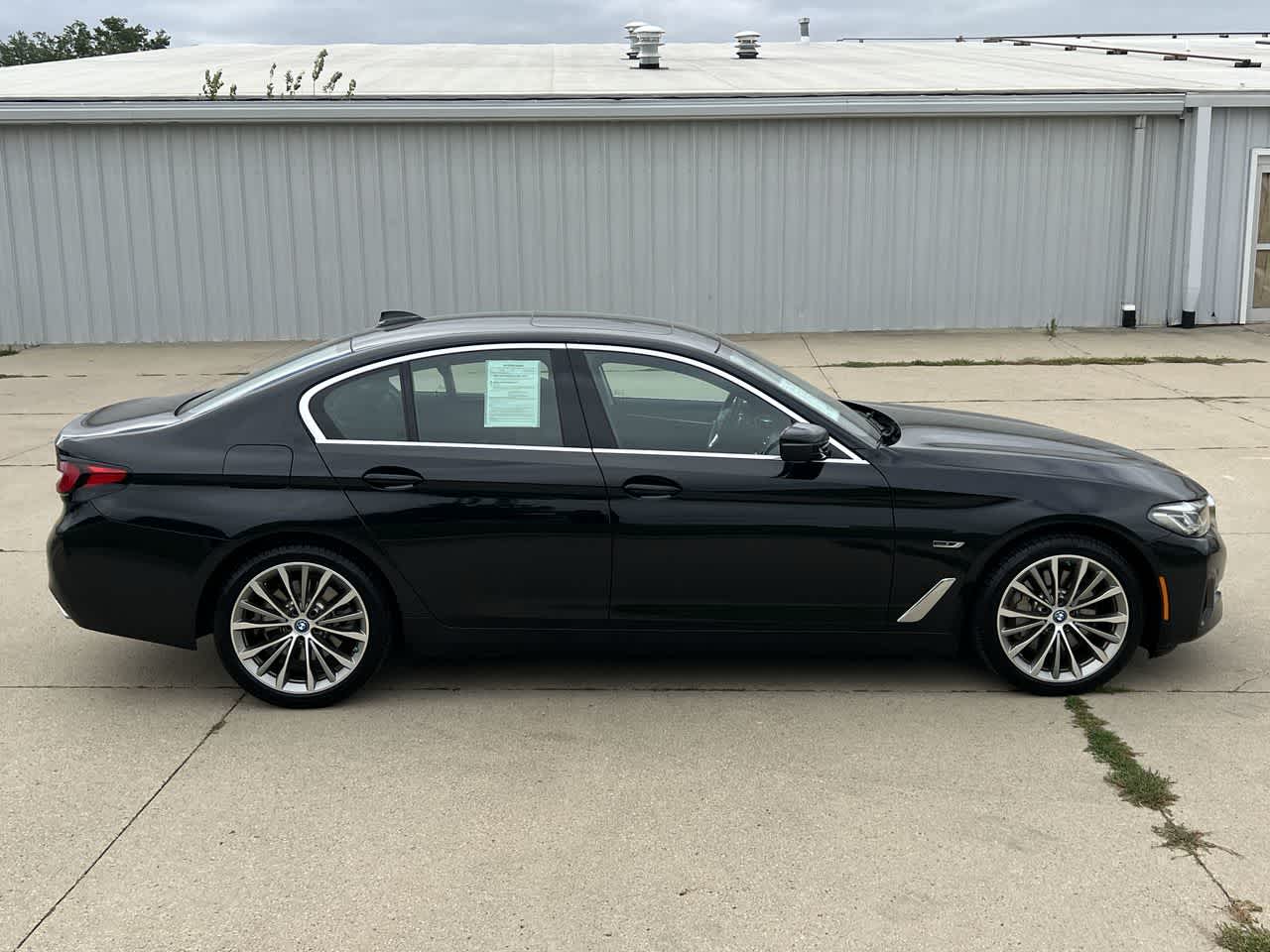 2022 BMW 5 Series 530e xDrive 7