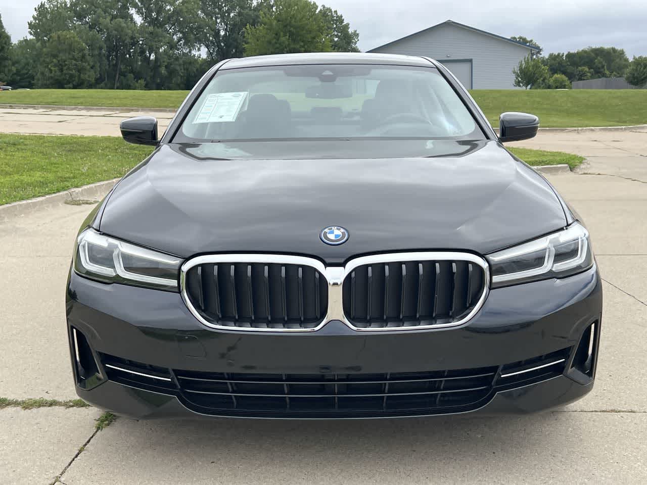 2022 BMW 5 Series 530e xDrive 9