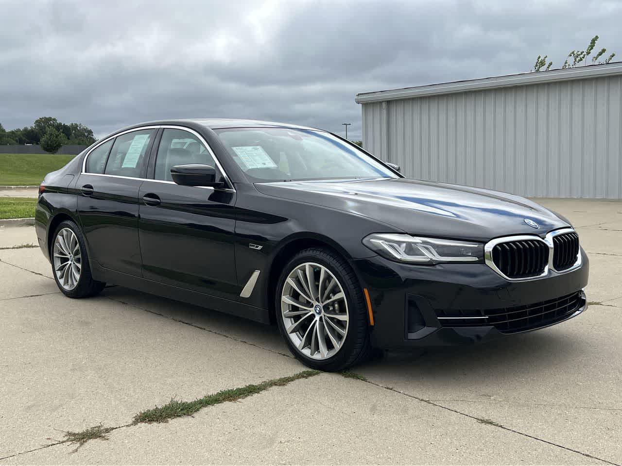 2022 BMW 5 Series 530e xDrive 8