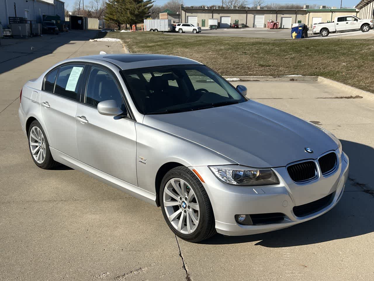 2011 BMW 3 Series 328i xDrive 8