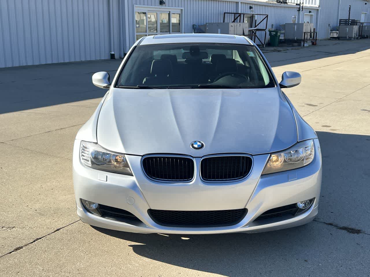 2011 BMW 3 Series 328i xDrive 9