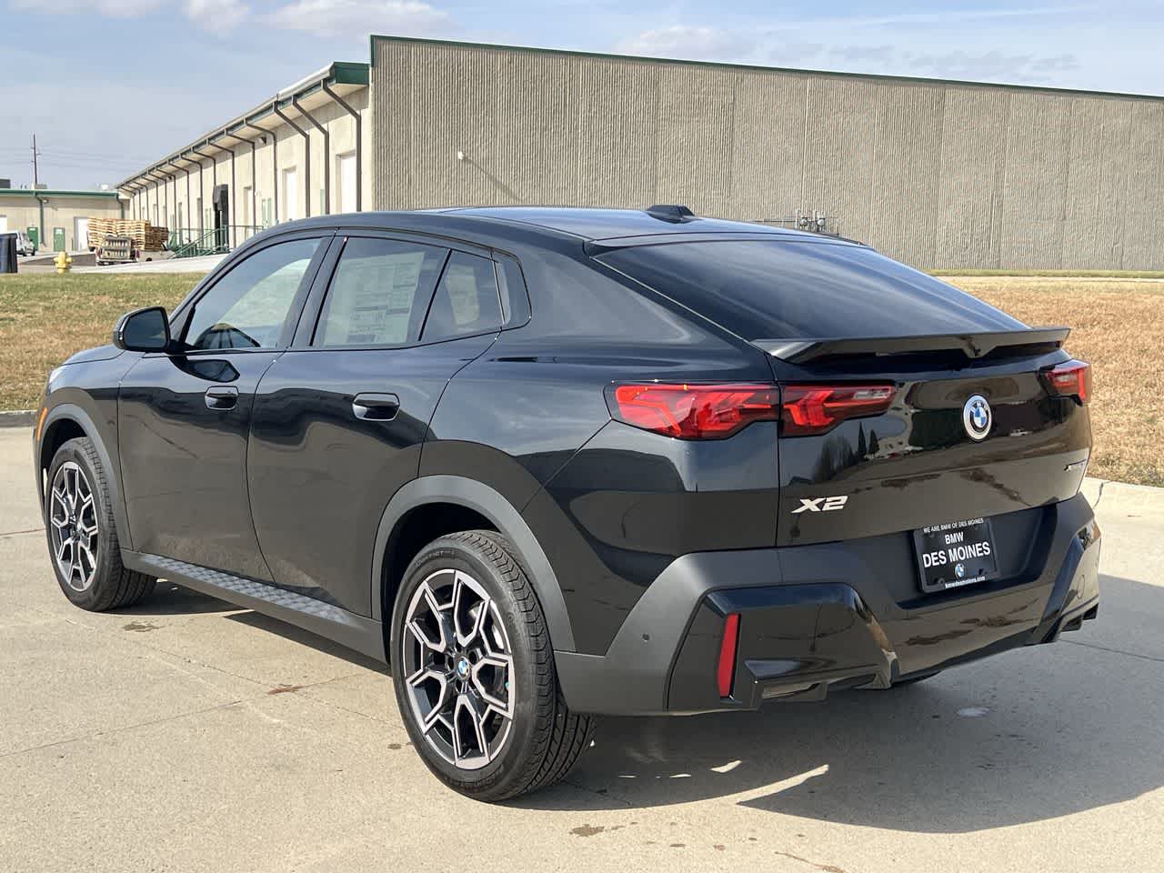 2025 BMW X2 xDrive28i 4