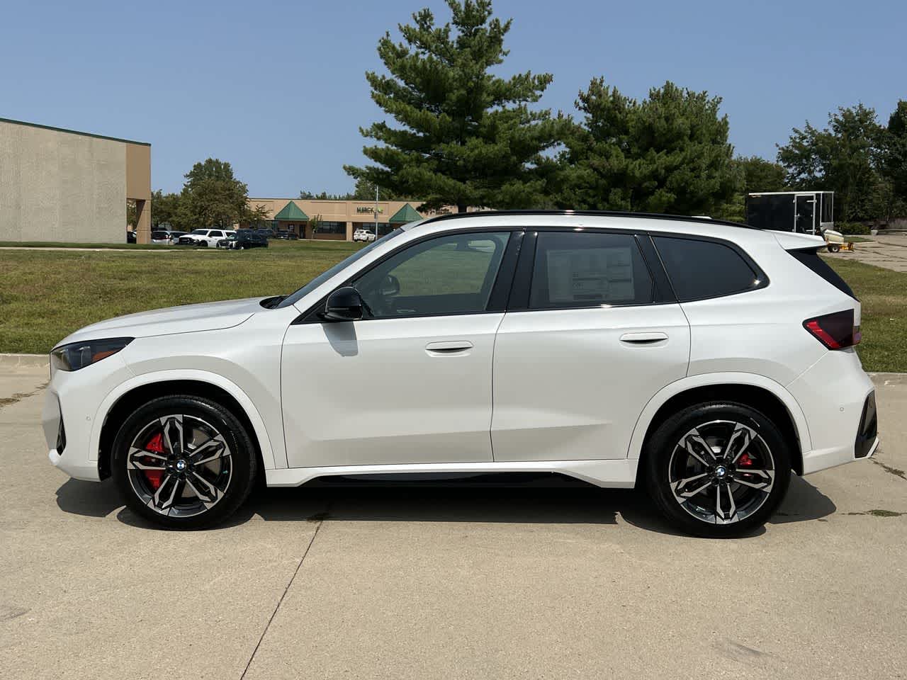 2025 BMW X1 xDrive28i 3