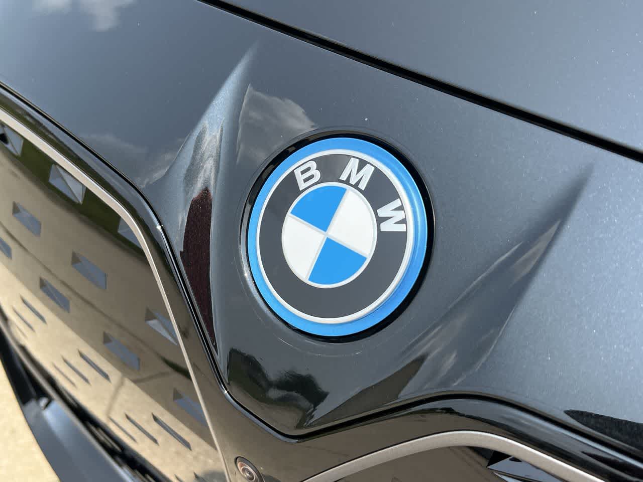 2024 BMW i4 M50 10