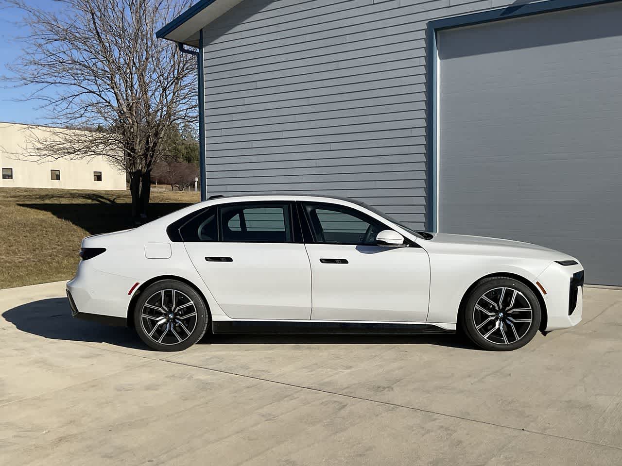 2024 BMW i7 xDrive60 15