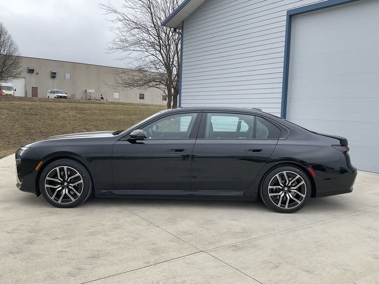 2024 BMW i7 xDrive60 3