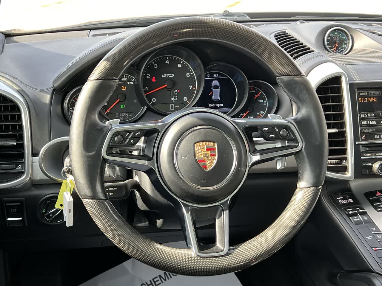 2016 Porsche Cayenne GTS 23