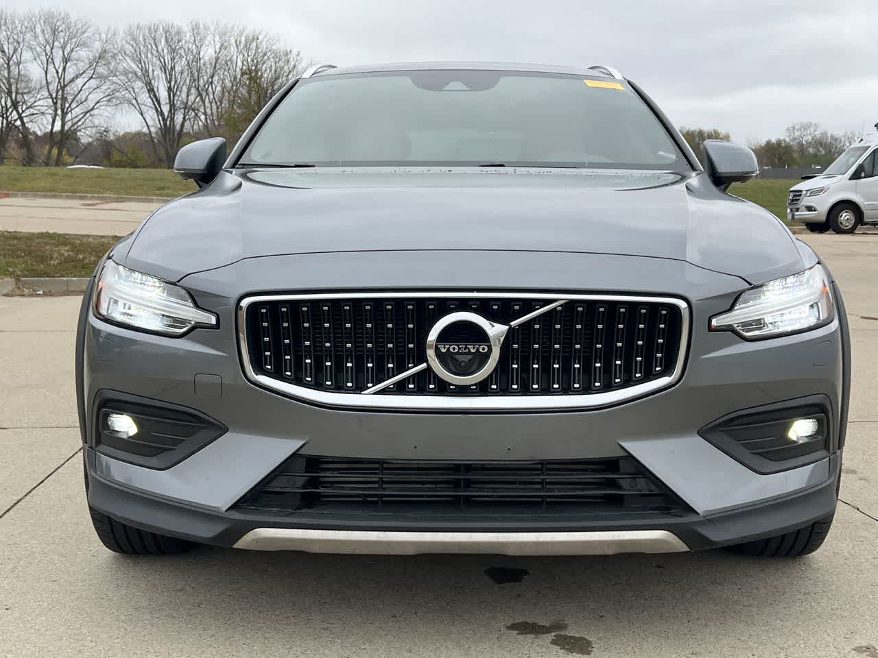 2020 Volvo V60 Cross Country  10