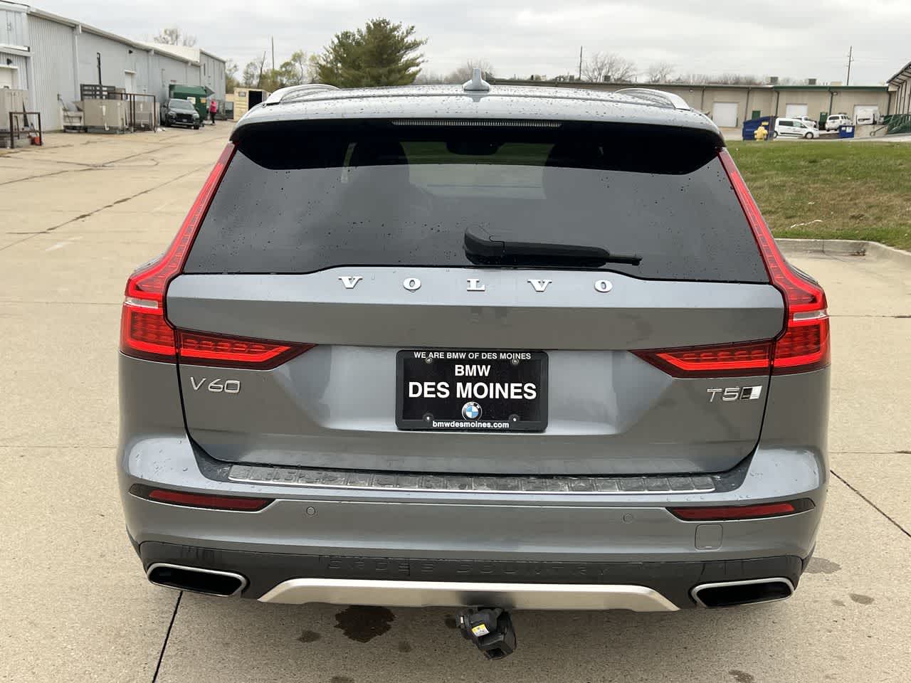 2020 Volvo V60 Cross Country  5