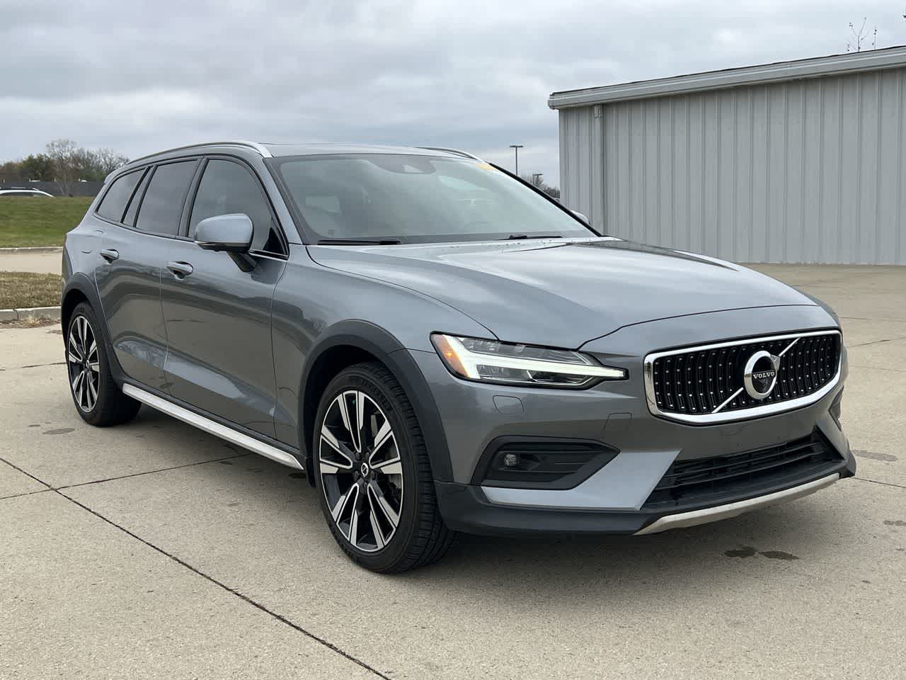 2020 Volvo V60 Cross Country  8