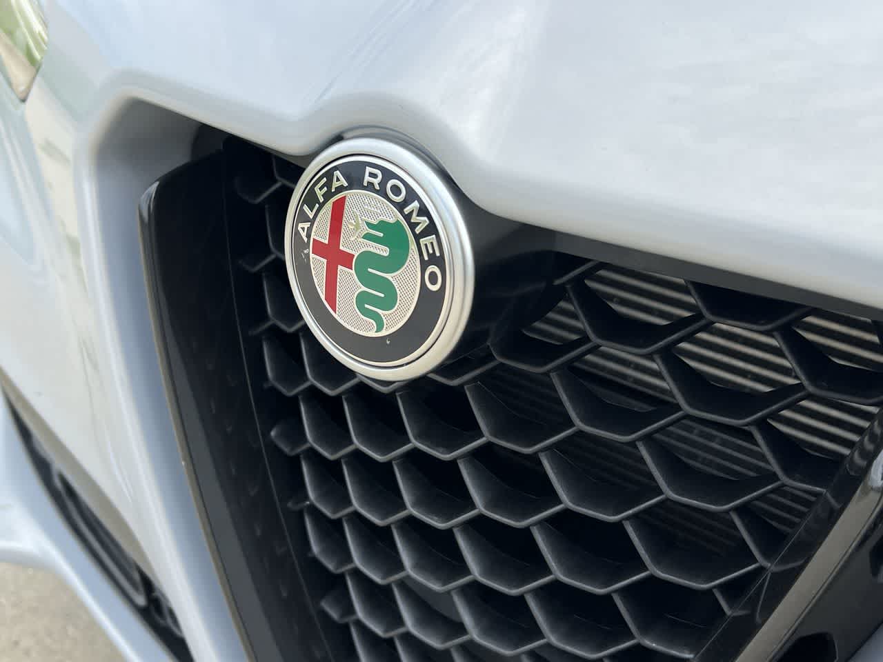 2022 Alfa Romeo Stelvio Sprint 10