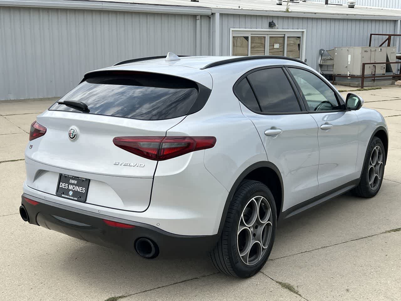 2022 Alfa Romeo Stelvio Sprint 6