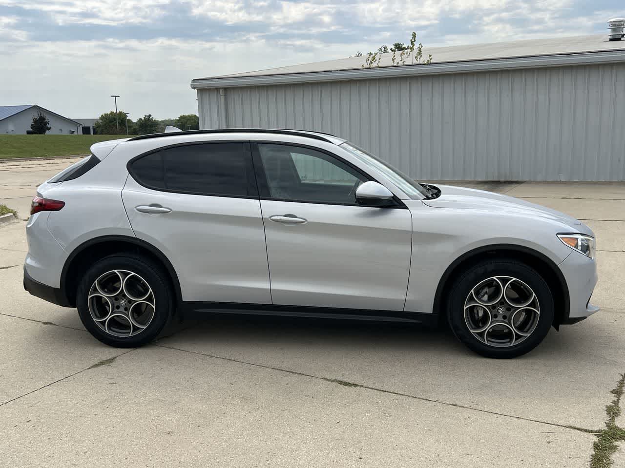 2022 Alfa Romeo Stelvio Sprint 7