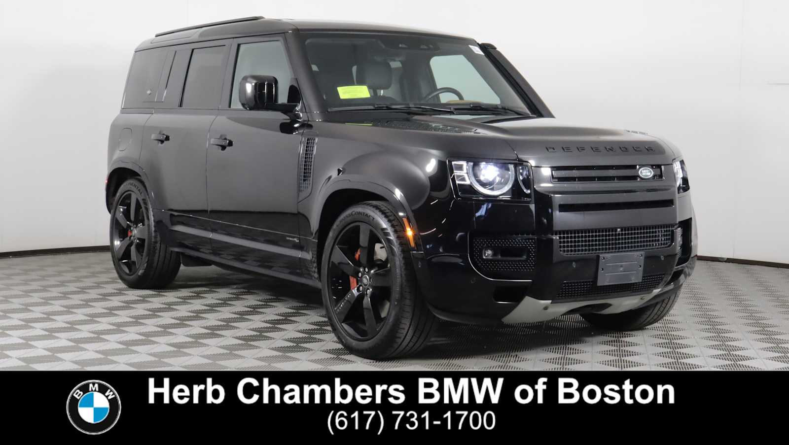 2022 Land Rover Defender X's photo