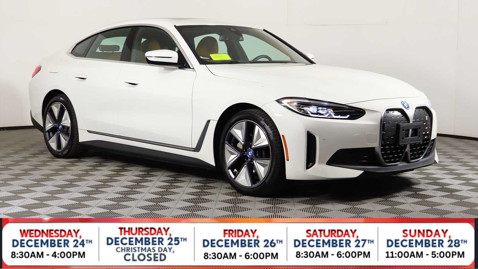 2023 BMW i4 40's photo