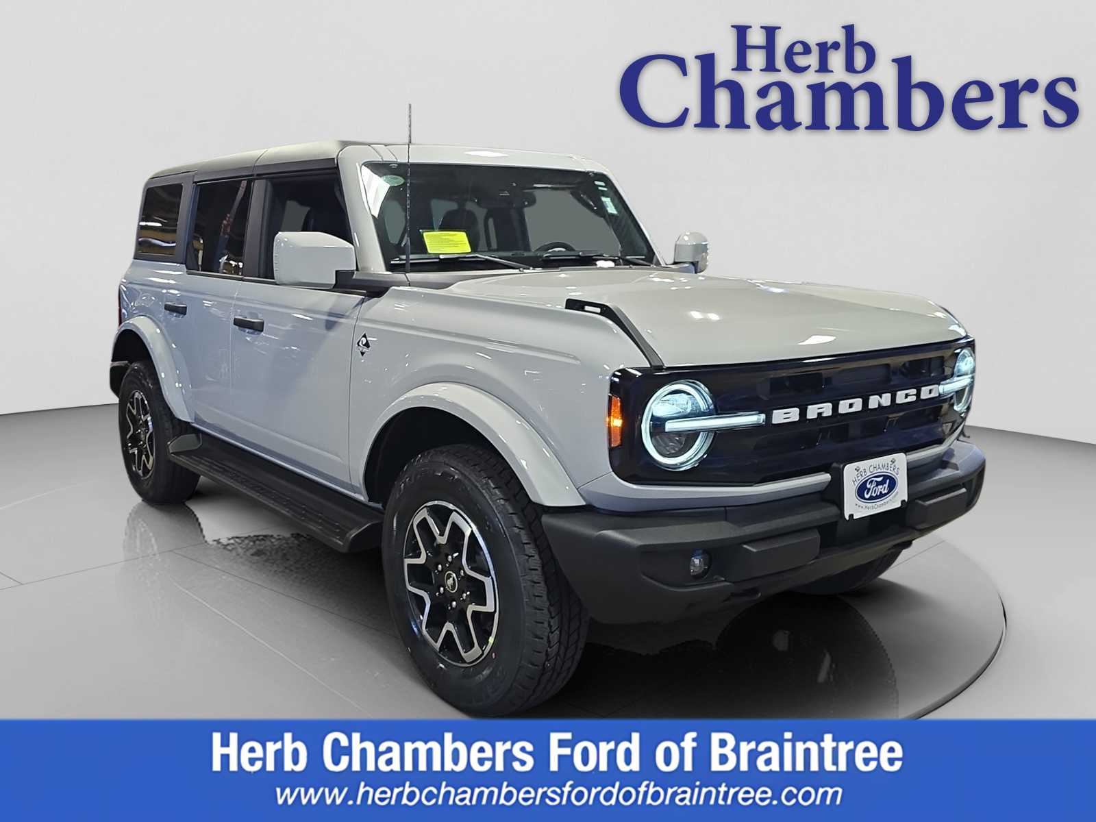 2026 Ford Bronco Outer Banks 4x4's photo