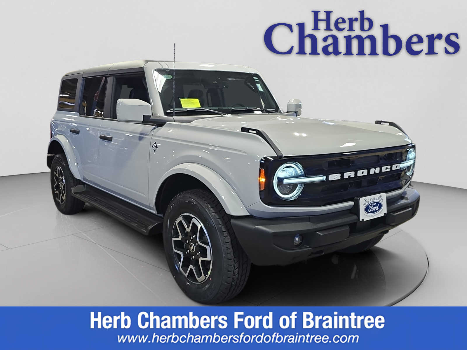 2026 Ford Bronco Outer Banks 4x4's photo