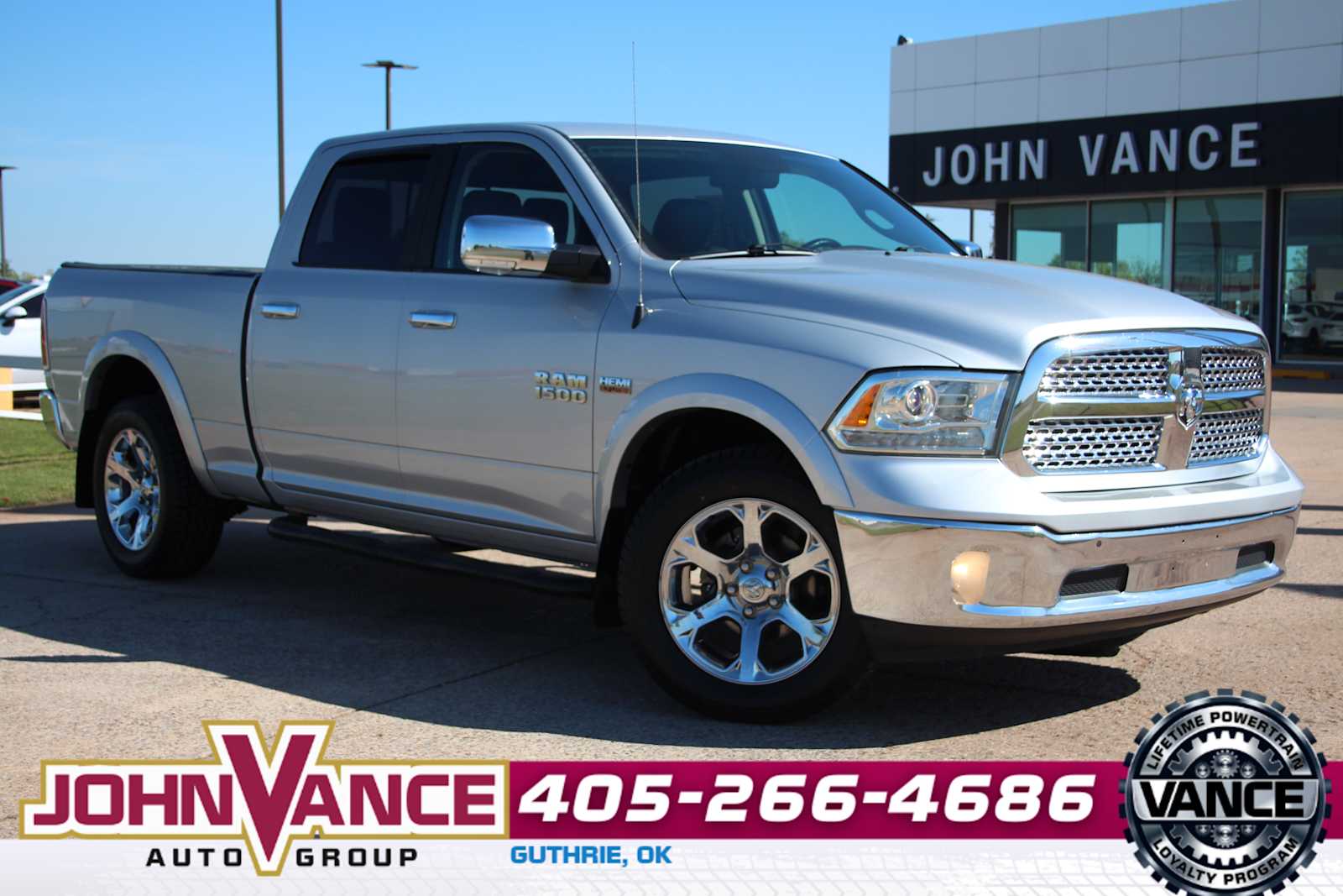 Bright Silver Metallic Clearcoat 2018 RAM 1500 Laramie Crew Cab 4WD Pickup Truck Four-Wheel Drive 8-Speed Automatic