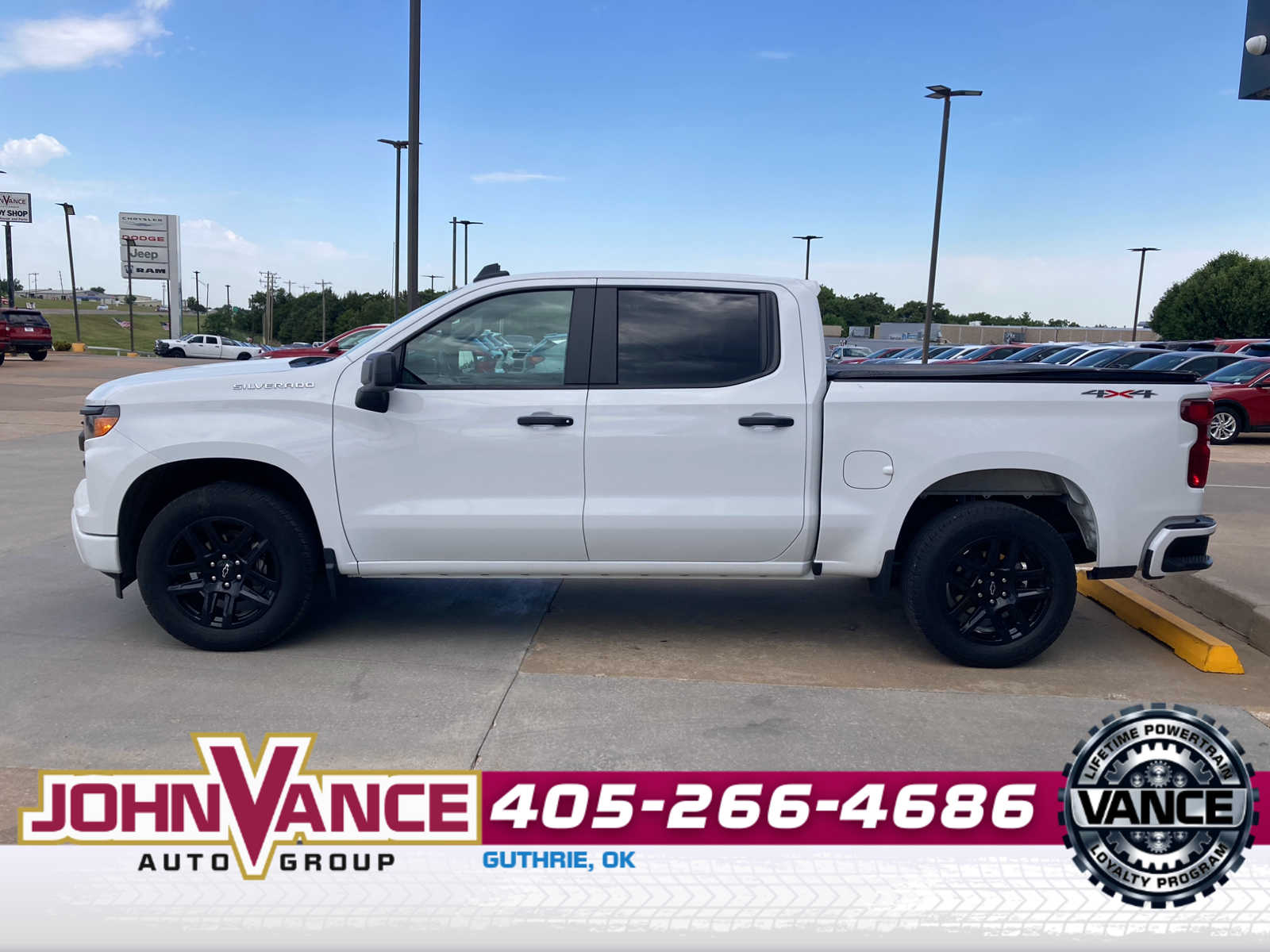 View vehicle photo 4