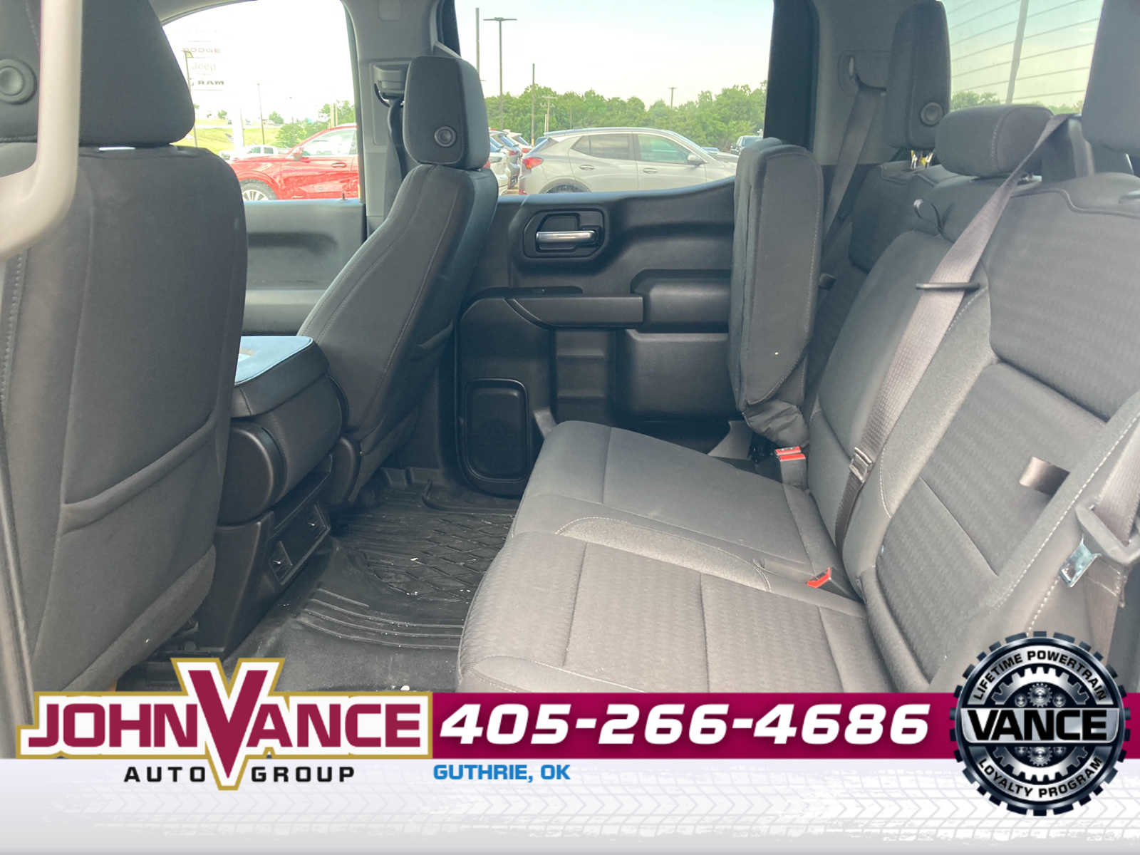 View vehicle photo 6