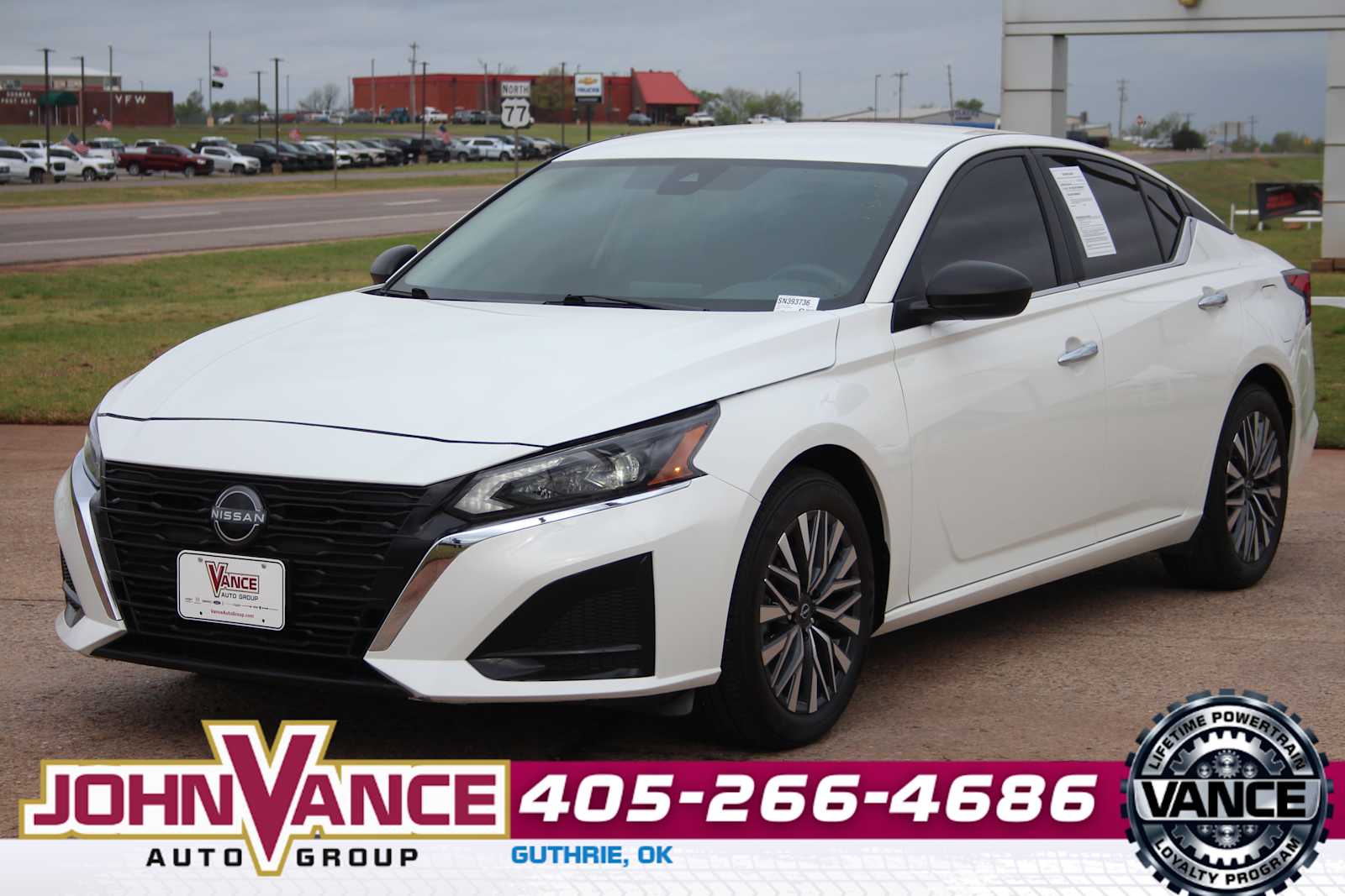 View vehicle photo 4