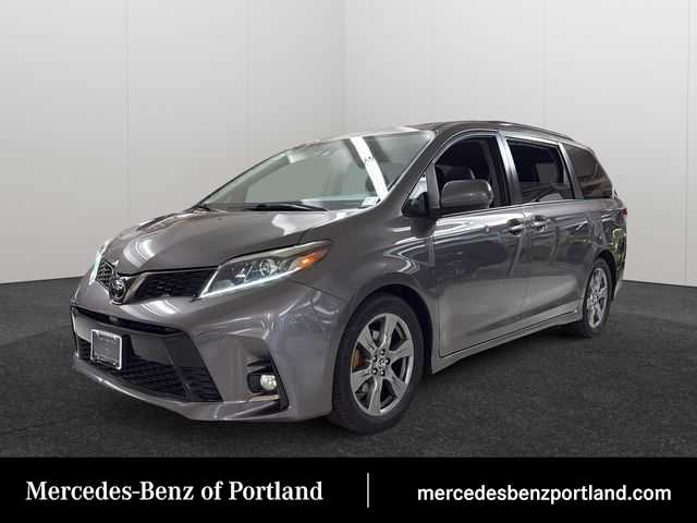 2018 Toyota Sienna SE Premium 8-Passenger FWD