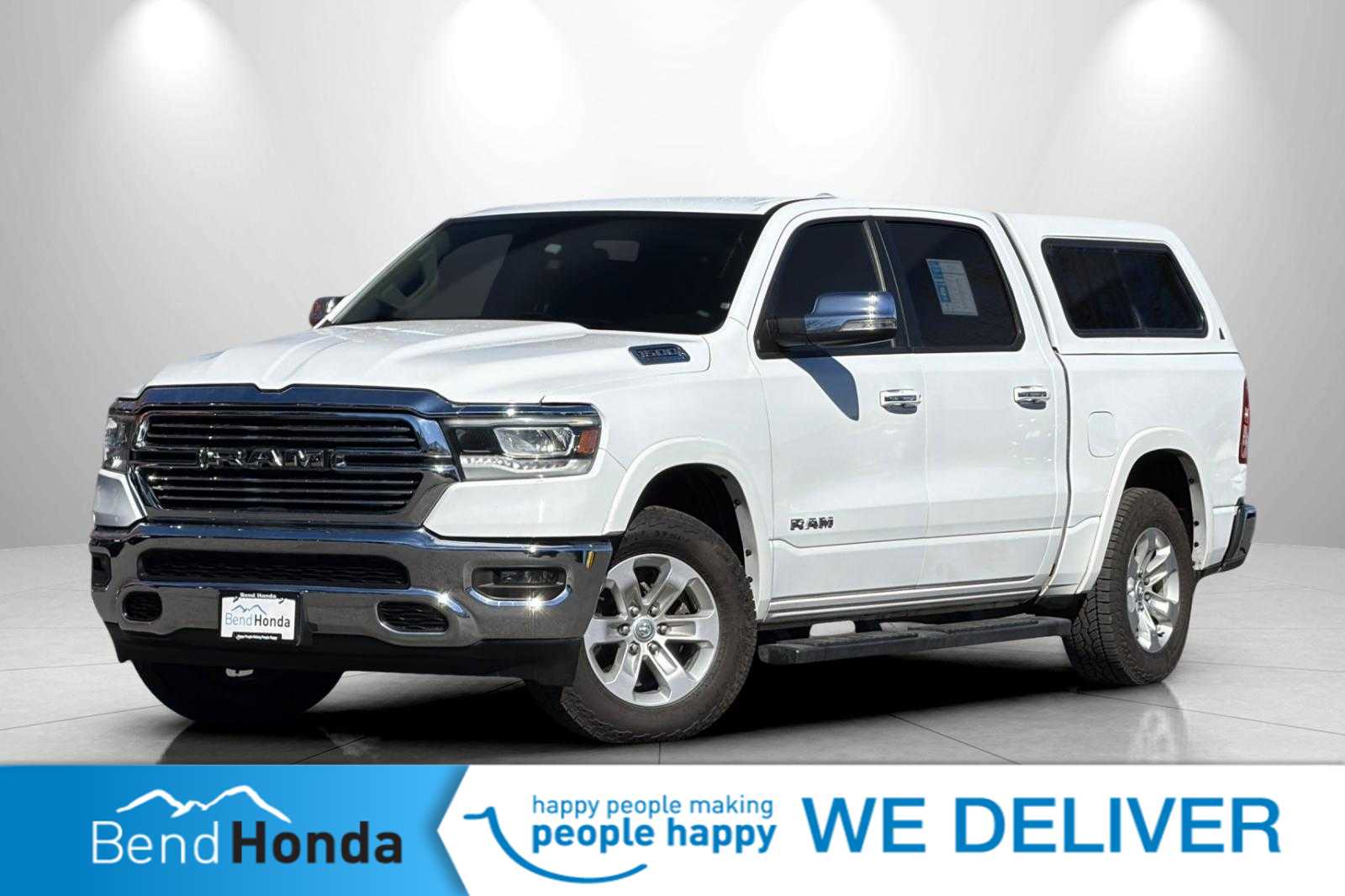 Bright White Clearcoat 2021 RAM 1500 Laramie Crew Cab 4WD Pickup Truck Four-Wheel Drive 8-Speed Automatic