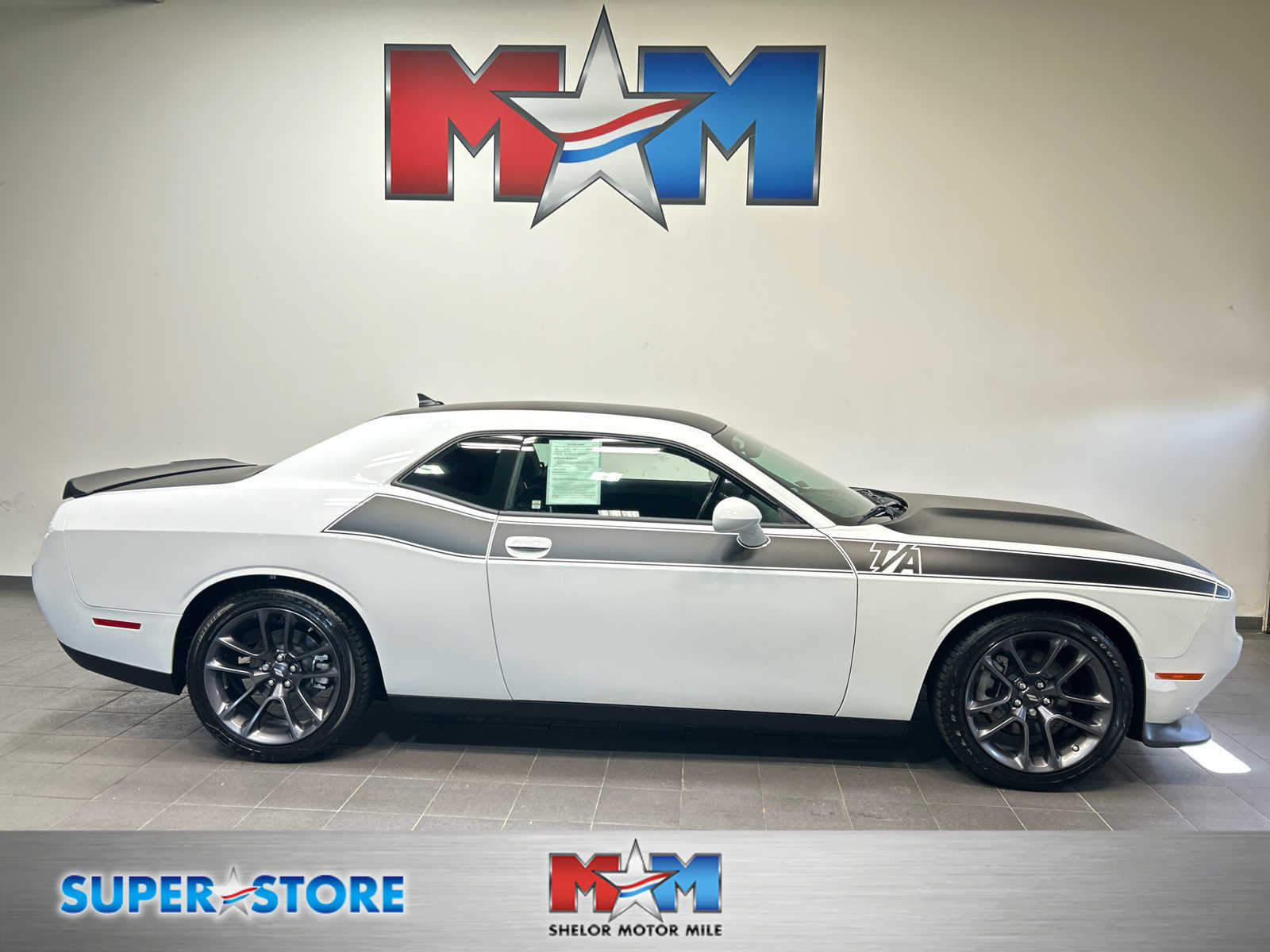  2023 Dodge Challenger R/T RWD   