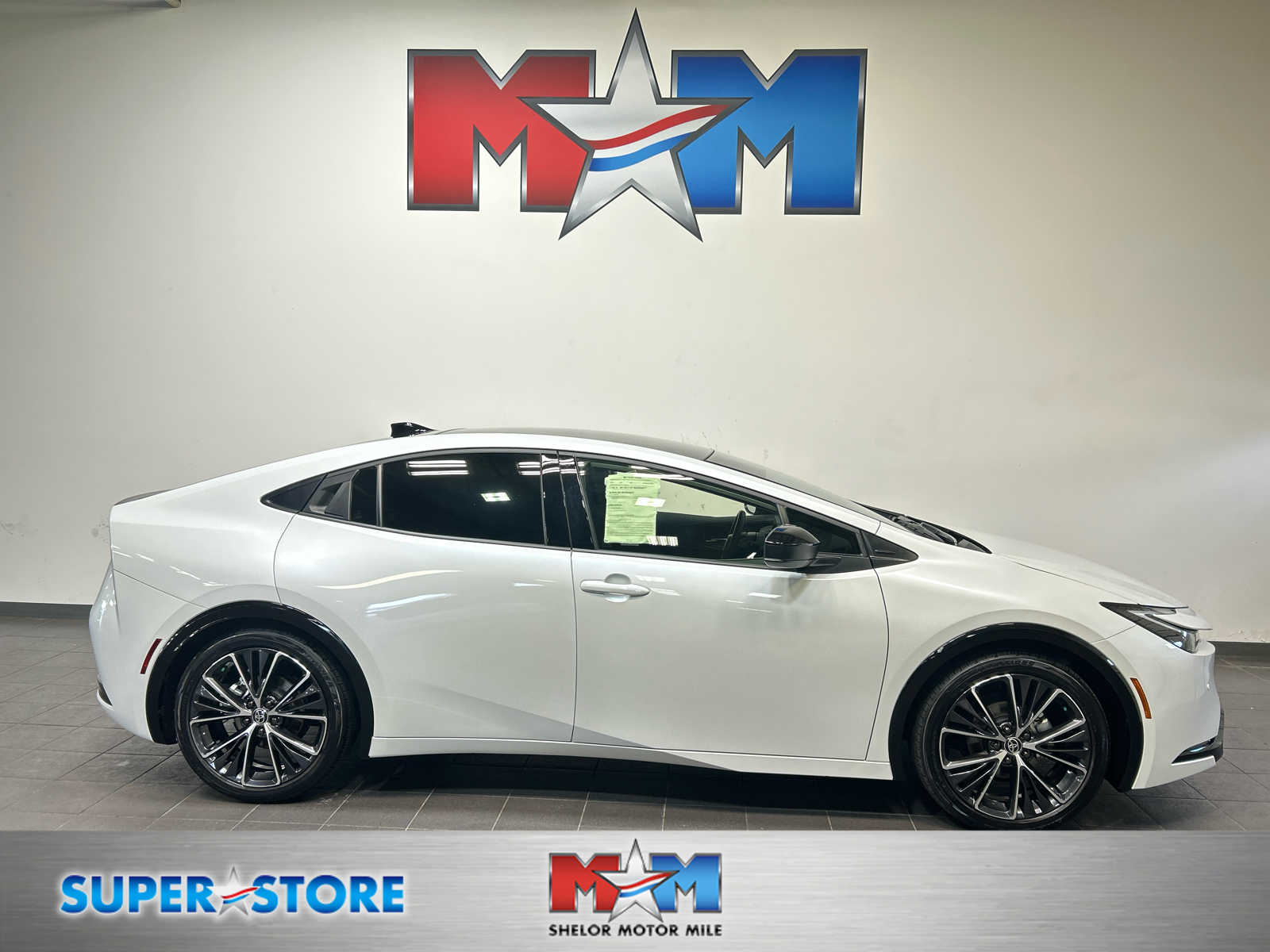 2024 Toyota Prius XLE FWD