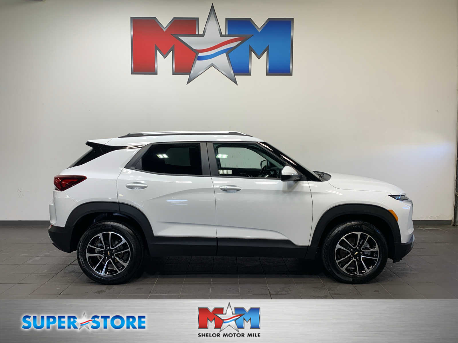 Summit White 2025 Chevrolet Trailblazer SUV / Crossover Four-Wheel Drive 9-Speed Automatic
