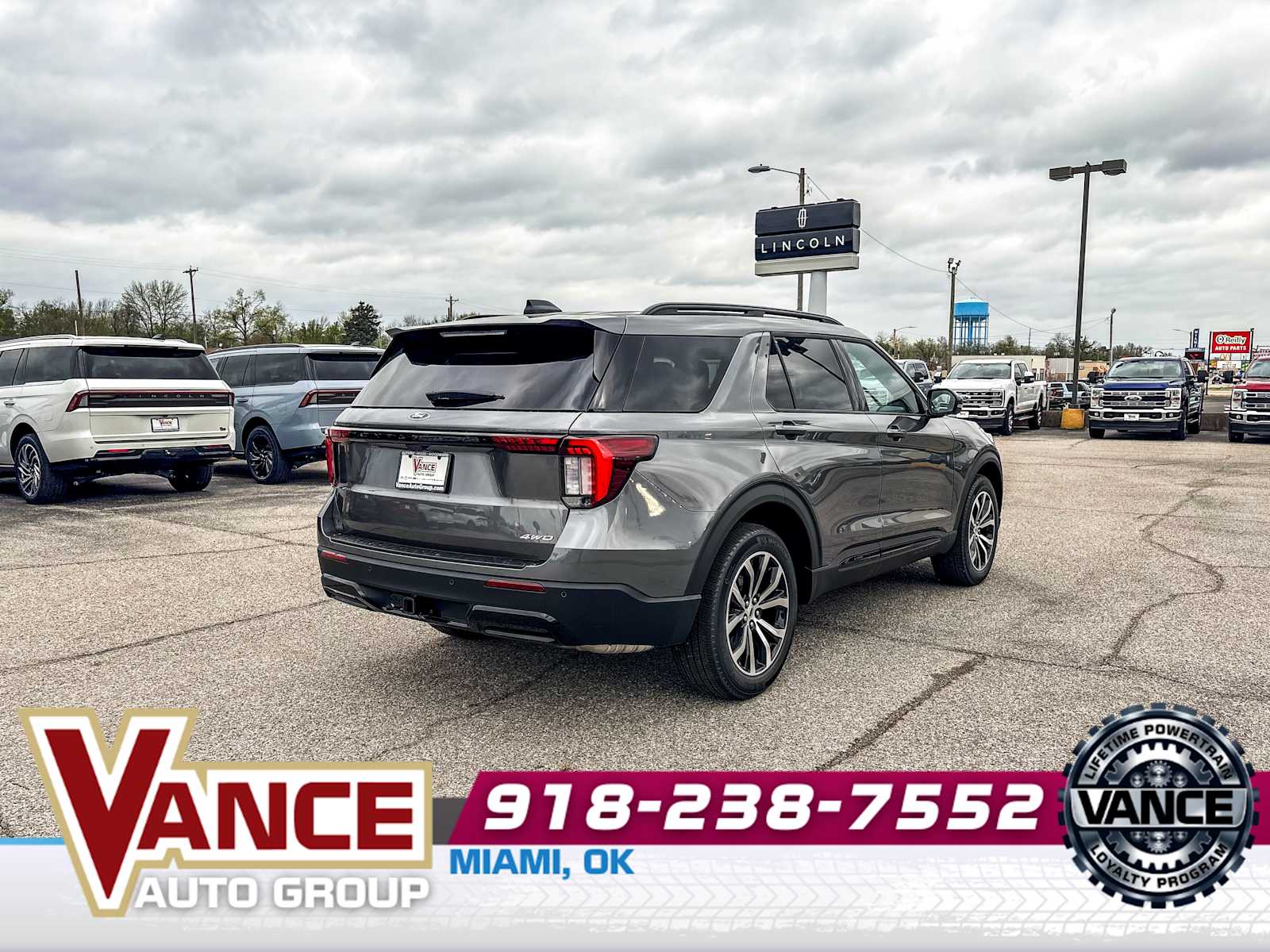 View vehicle photo 7