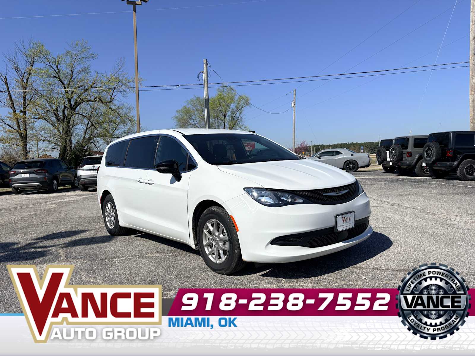 2025 Chrysler Voyager LX FWD