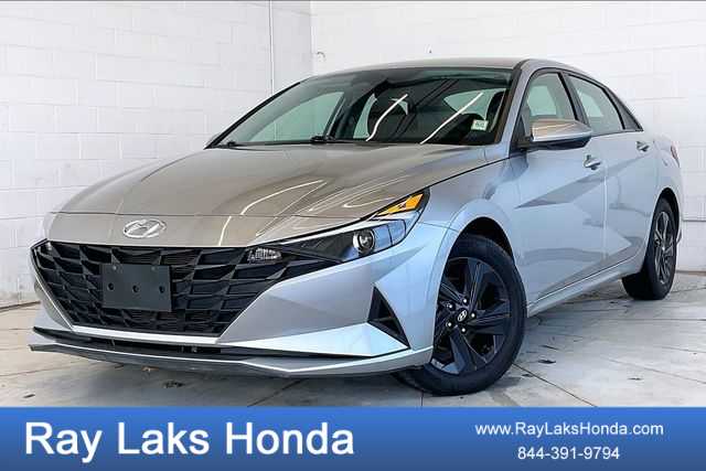 2022 Hyundai Elantra SEL FWD