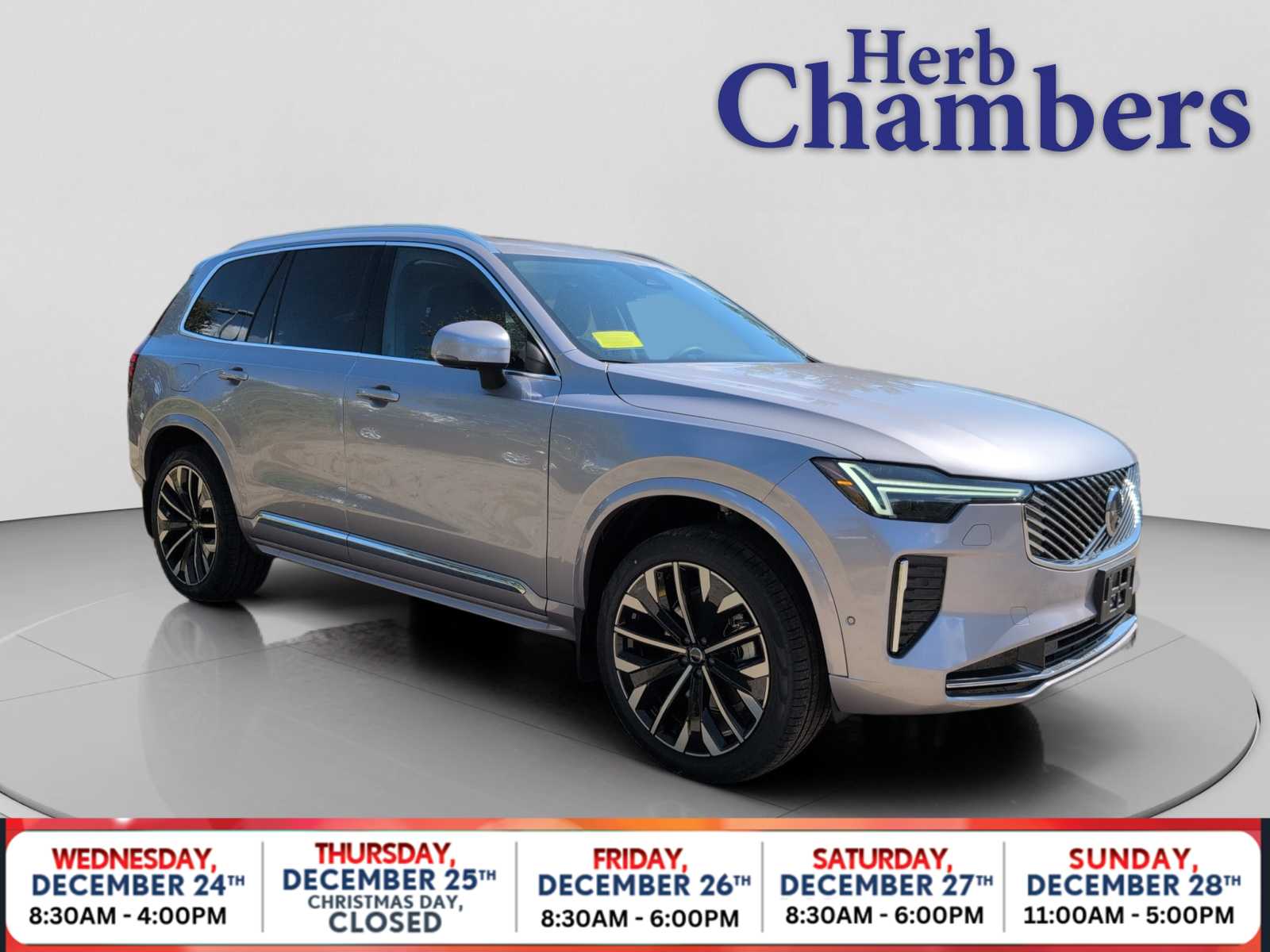 2026 Volvo XC90 Plus's photo