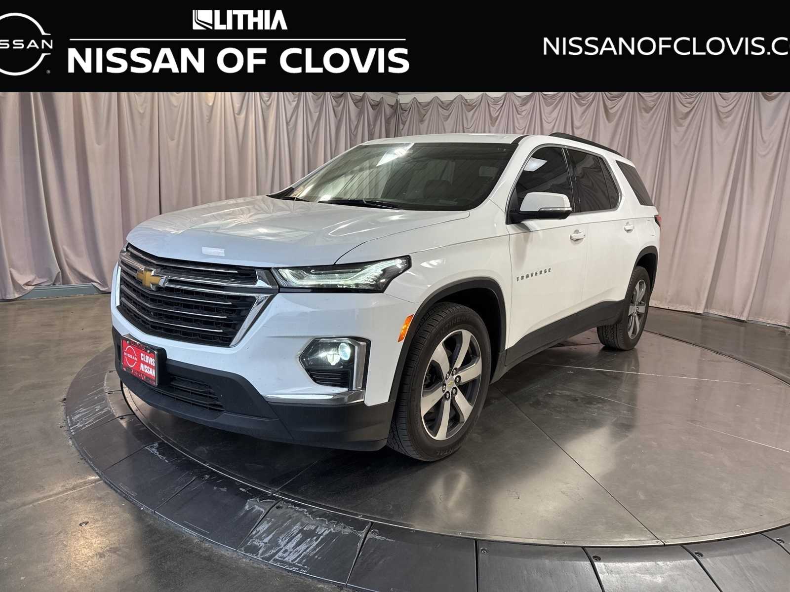 2023 Chevrolet Traverse LT Leather