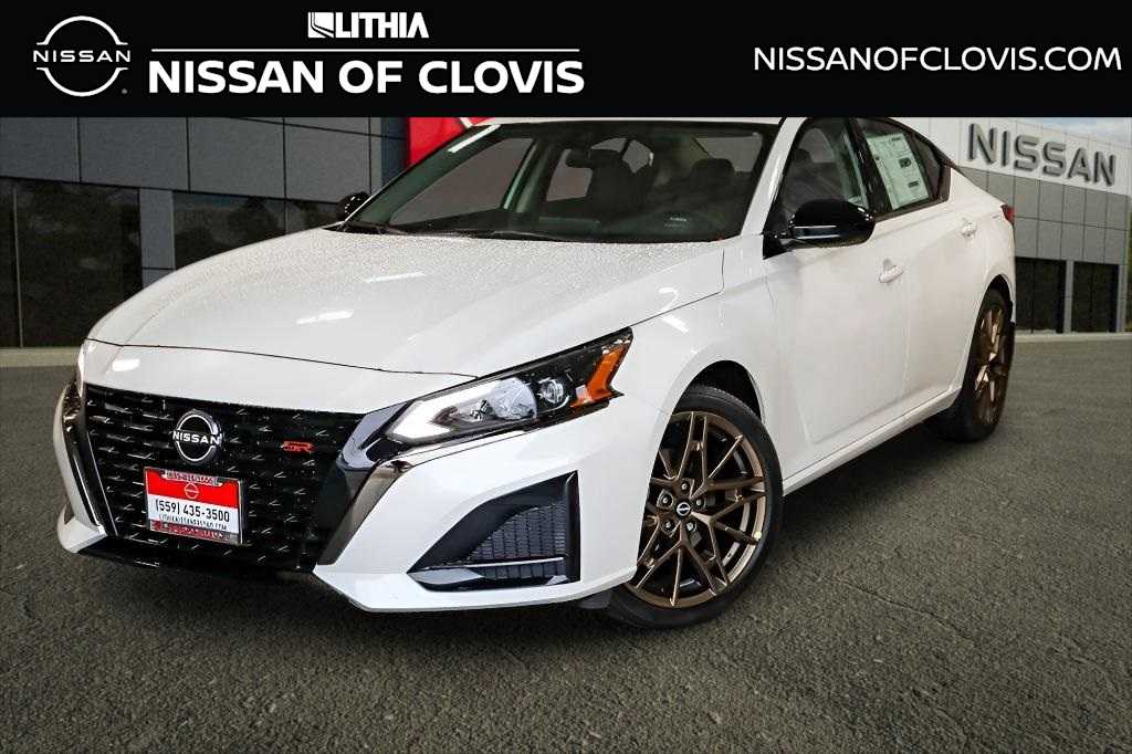 2025 Nissan Altima SR