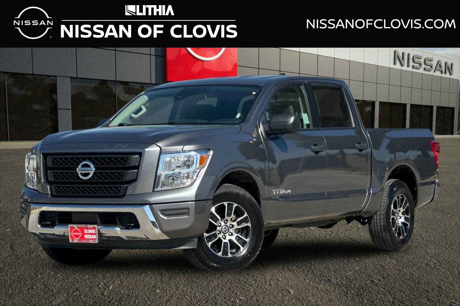 2022 Nissan Titan SV
