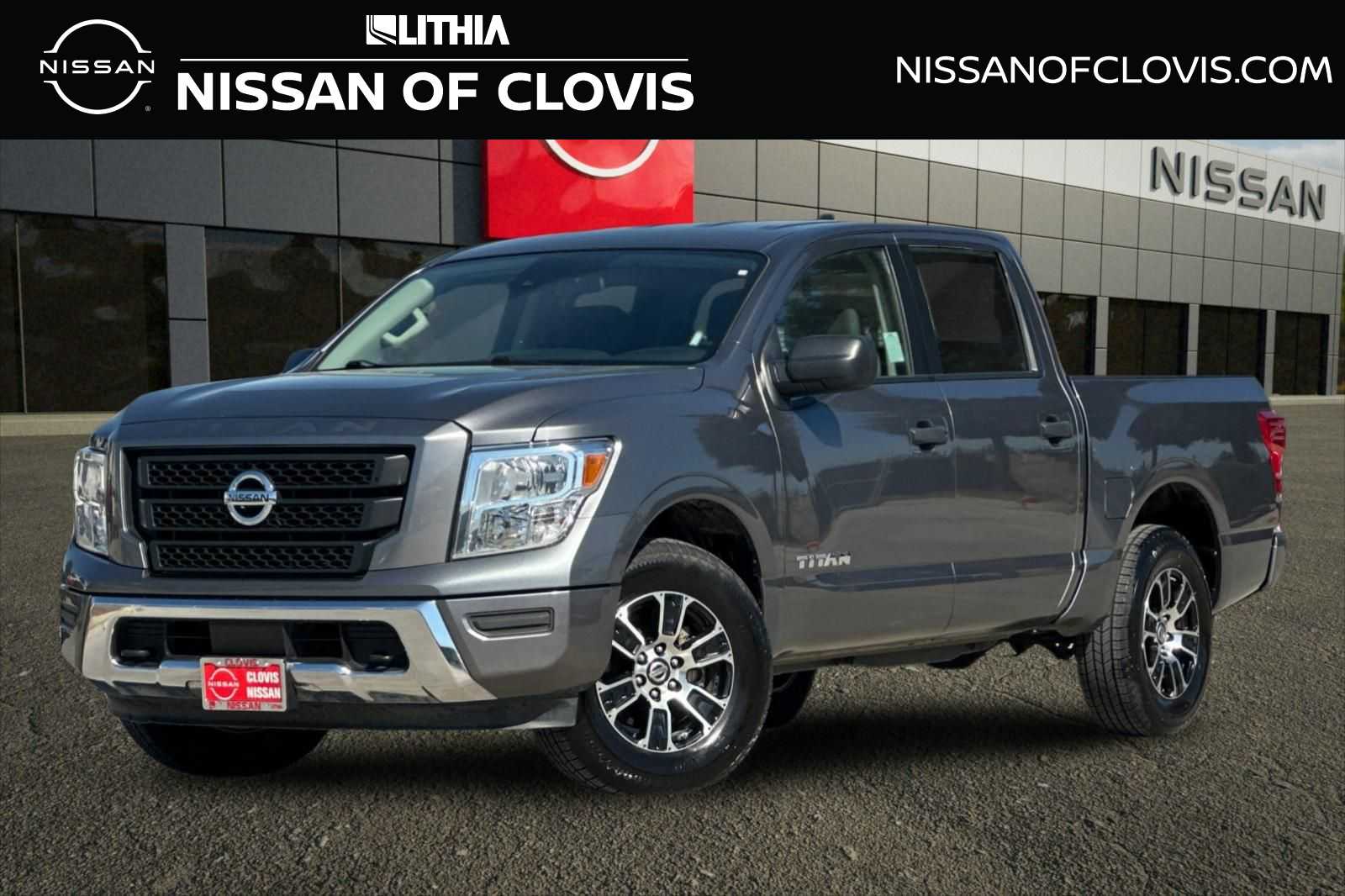 2022 Nissan Titan SV
