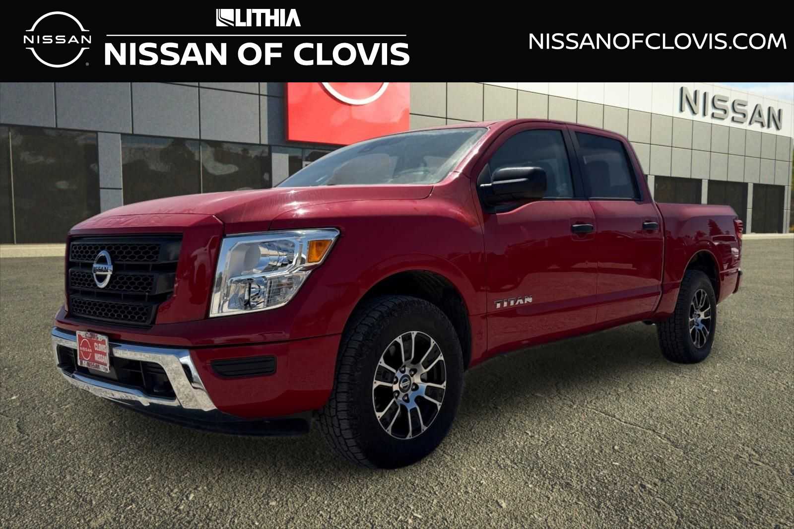 2022 Nissan Titan SV